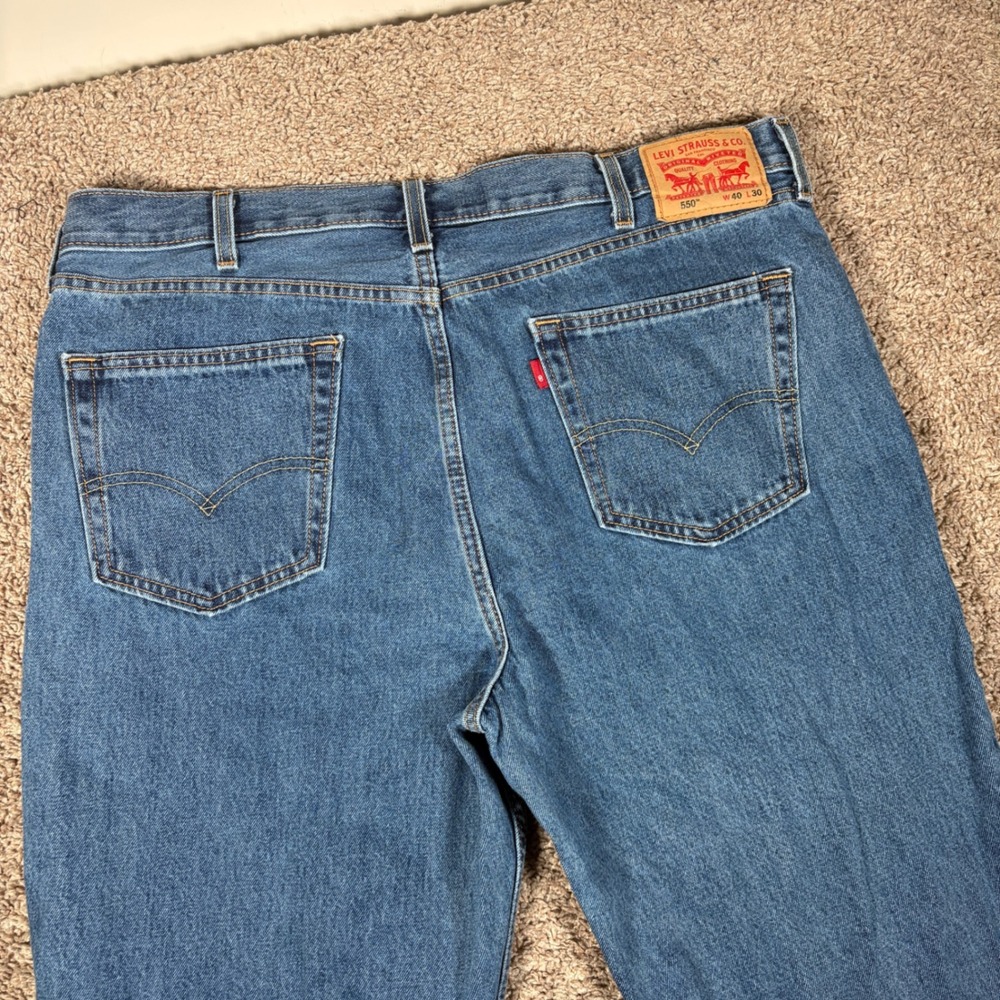 Levis 550 Relaxed Fit Tapered Leg Mens Jeans 40x30 Medium Wash Blue Denim
